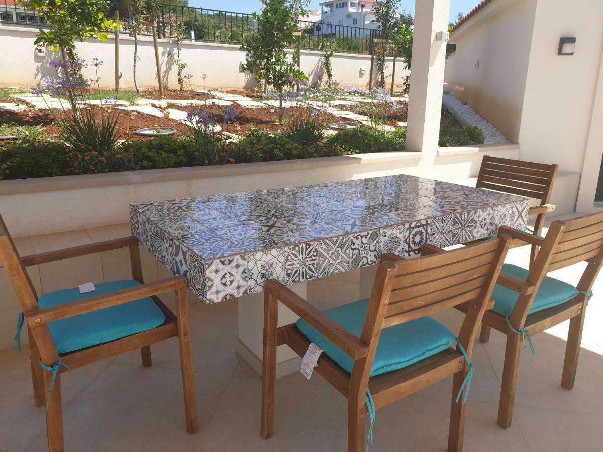 Apartmani Mariela Maslinica Exterior foto